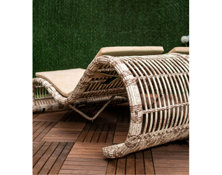 Шезлонг из ротанга «Аурелия Сан Лаунж»